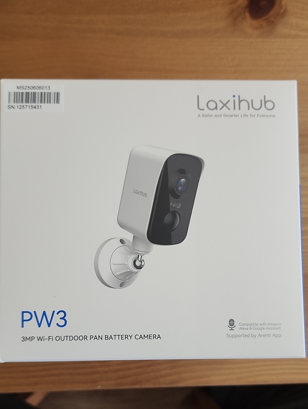 PW3 White 3MP Wi‑Fi Outdoor Pan Battery Camera